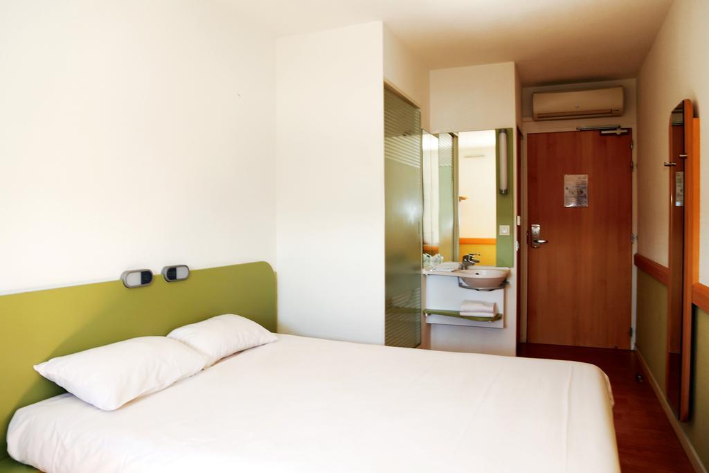 Ibis Budget Aubenas Quarto foto